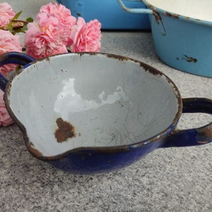 ANTIQUE small old enamel bowl with handles dark blue enamel vessel brocante true vintage real shabby country house farmhouse old