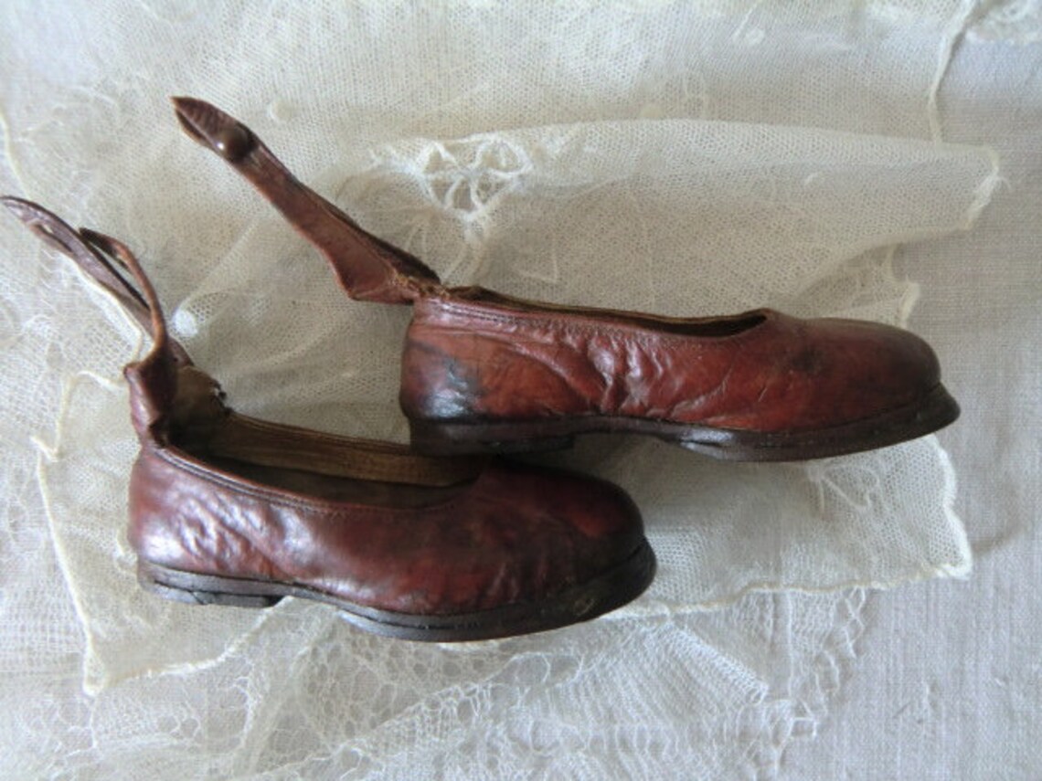 Red old girl shoes leather vintage children's shoes Etsy