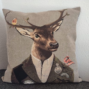 Decorative cushion tapestry look cushion 43.5 x 43.5 cm sofa cushion cushion cover cushion cover with filling Forest motif dressed stag deer with birds