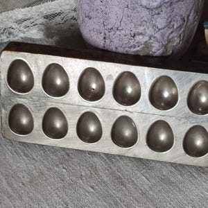 ANTIQUE Easter eggs chocolate mold casting mold metal brocante patina chocolate mold vintage shabby Easter decoration patisserie chocolatier Easter