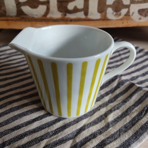 VINTAGE Melitta porcelain milk jug with yellow stripes series ZÜRICH 5-17 tableware small jug porcelain jug 60s Mid Century