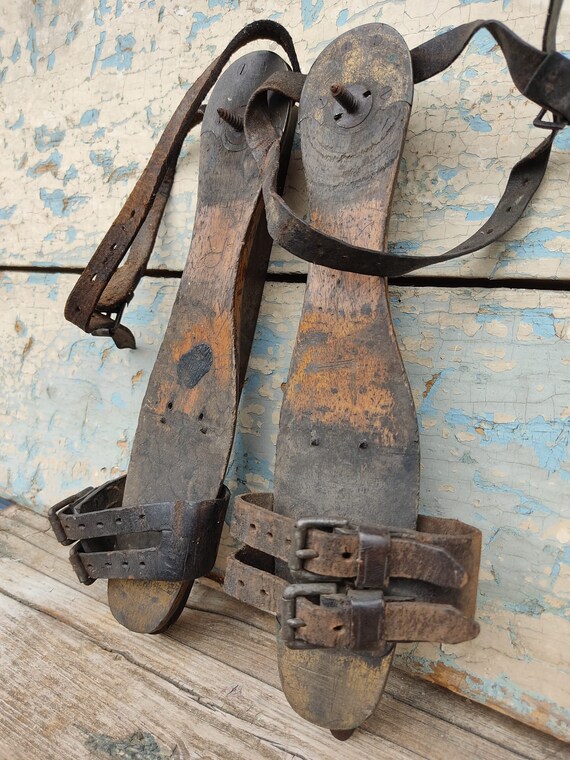 ANTIQUE Old Vintage Ice Skates to Buckle up Leather Wood Metal Rustic French Shabby Patina Etsy UK