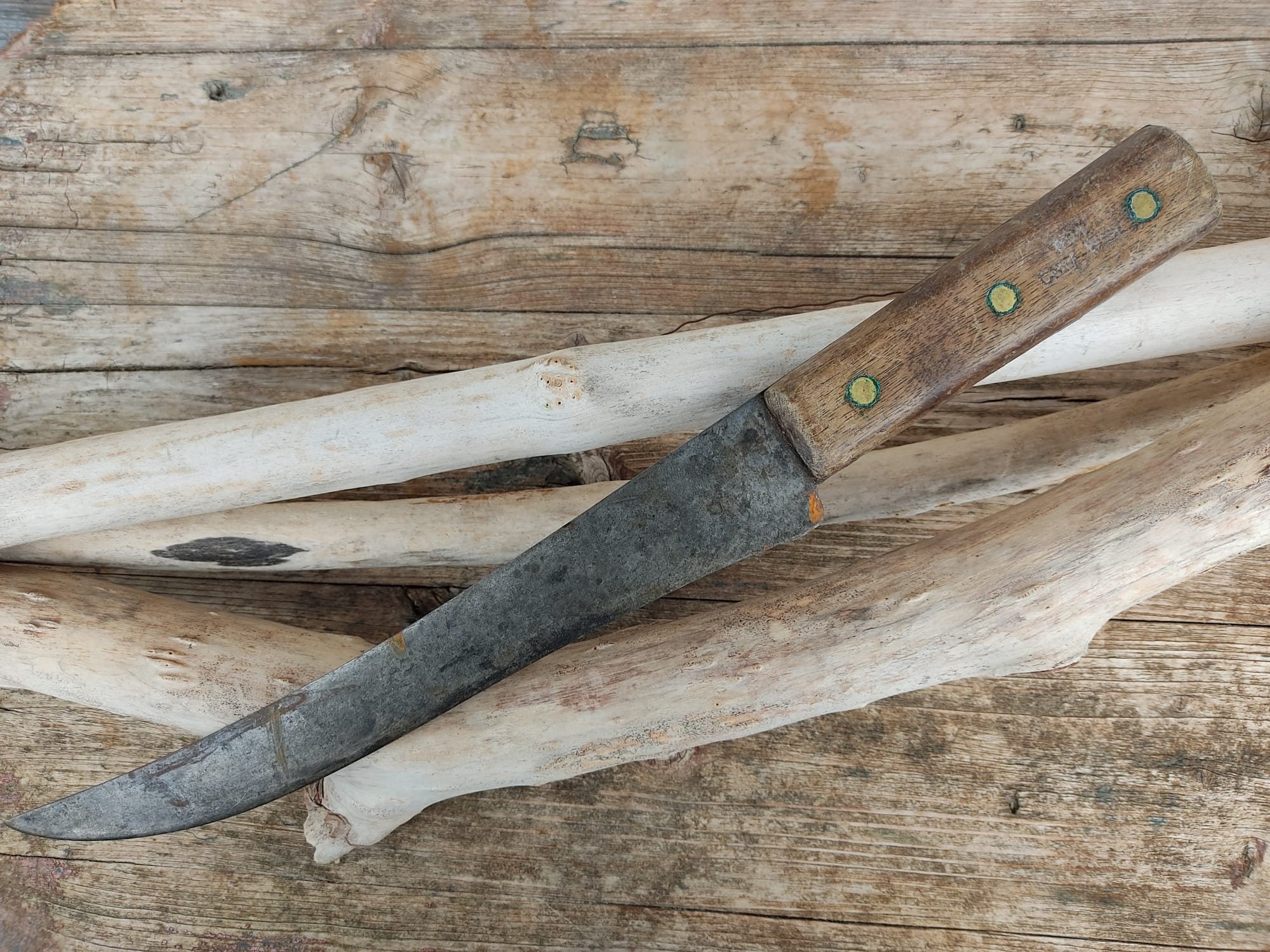 Mixed kitchen knives with wood handles — Plate & Patina