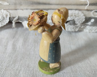 Vieille figurine en bois W & K Erzgebirge Fille hollandaise MEISJE Wendt et Kühn Volkskunst Allemagne vraie fille hollandaise vintage Fille hollandaise