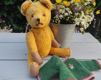 Old vintage bear ADOPE ME small teddy bear damaged destroyed shabby Brocante Nounours