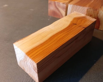 Yew wood grip block approx. 12x4x4cm