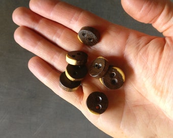 Buttons made of golden rainwood
