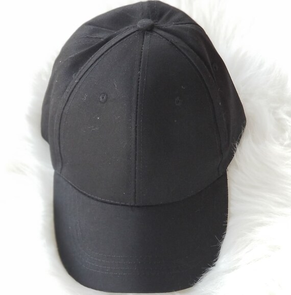 hugo boss cap gold