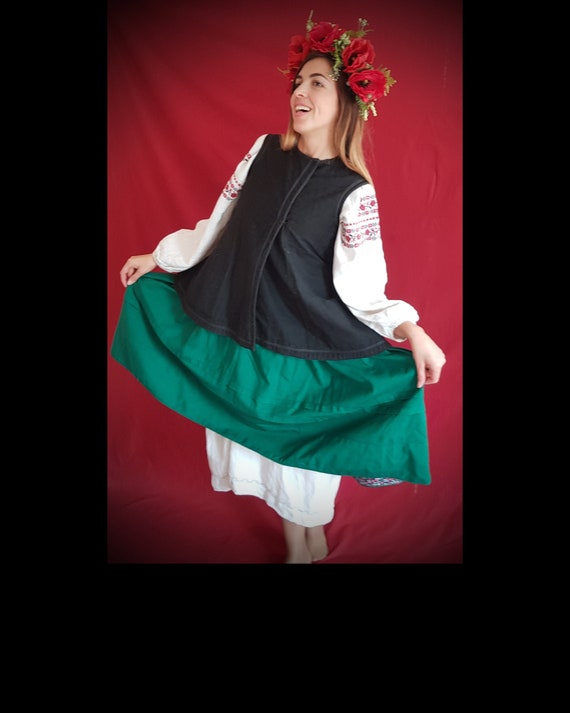 Ukrainian costume, Ukrainian embroidery, old Ukrai