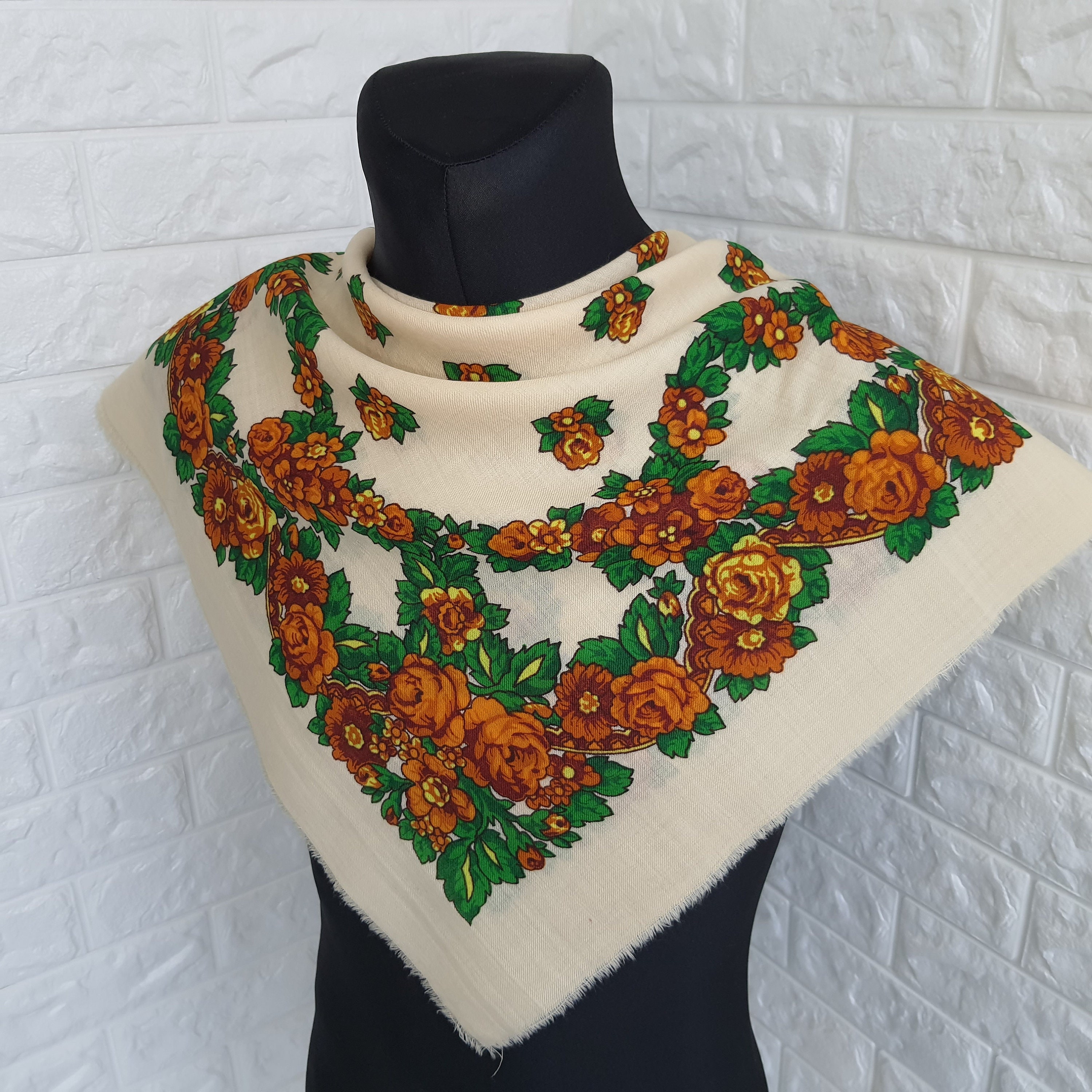 pavlovo posad shawl how to wear