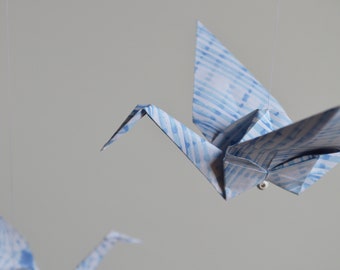 Origami mobiele kraan (blauwtinten/patroon: Shibori)