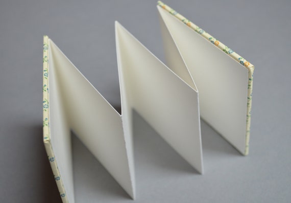 Mini Leporello 8 Cm X 8 Cm Small Flowers