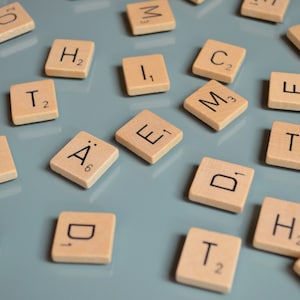 Imán de letras - pequeño y bonito REGALO