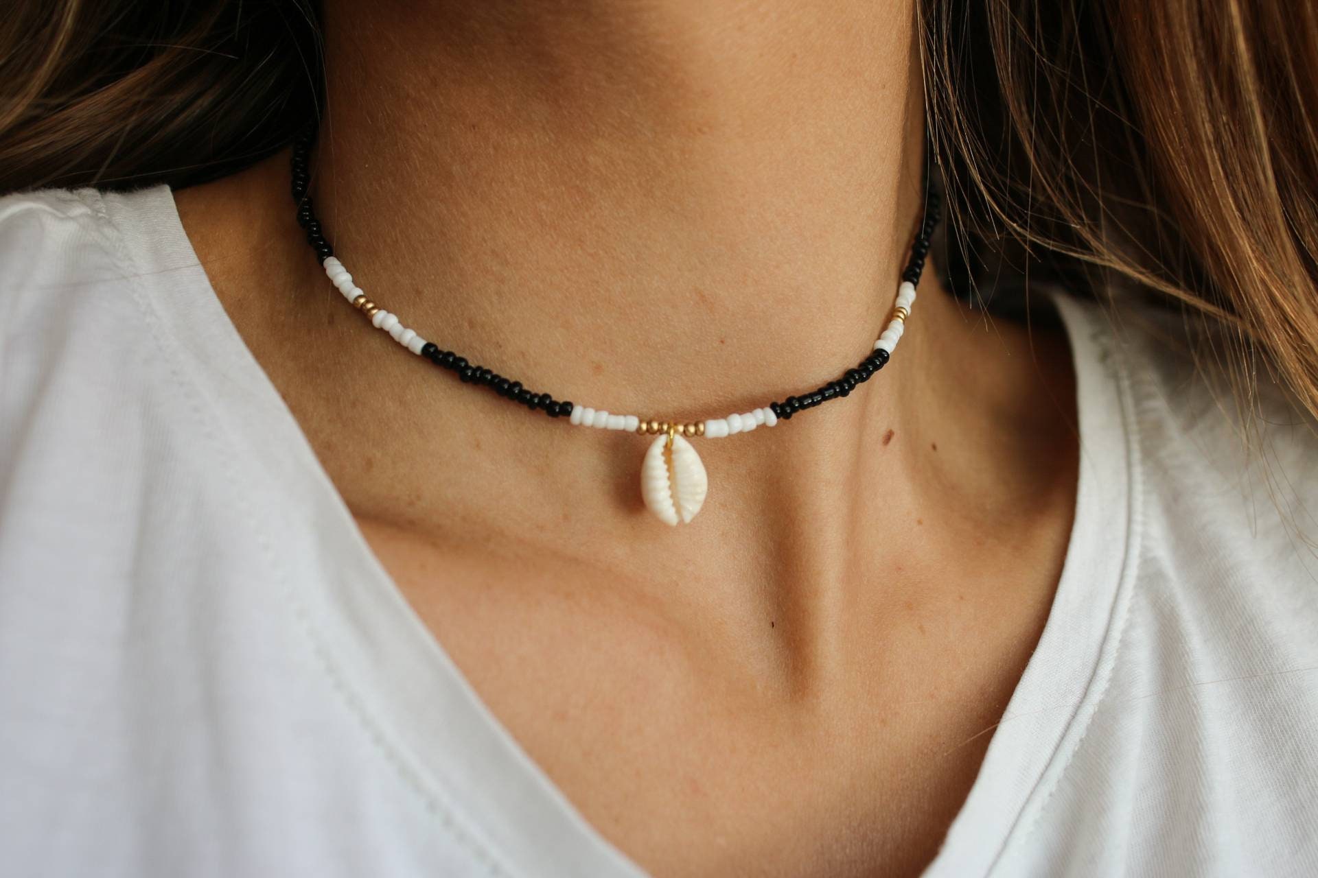 Neck Shaving Shell And Colored Rock Beads Model Amaru Etsy Israel