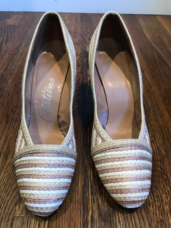 Woven Straw Striped Vintage Pumps- Tan / beige siz