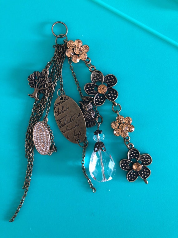 Flowers with an owl charm
