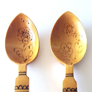 VINTAGE CARVED Folk Art Wooden Spoons Floral Etched Wood Burned Design Decorative Rustic Home Decor Housewarming Birthday Gift for Women Her