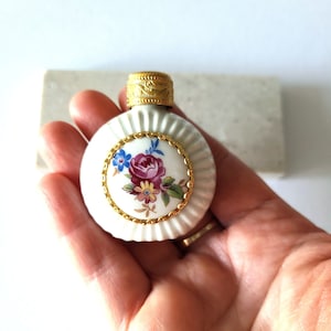 Floral Perfume Bottle Vintage Czech White Milk Porcelain Miniature Rose Flowers Perfume Bottle Vanity Table Decor Best Gifts for Her Women