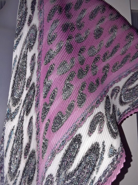 Pink Black Scarf Paisley Design Diamond Shaped Pl… - image 4