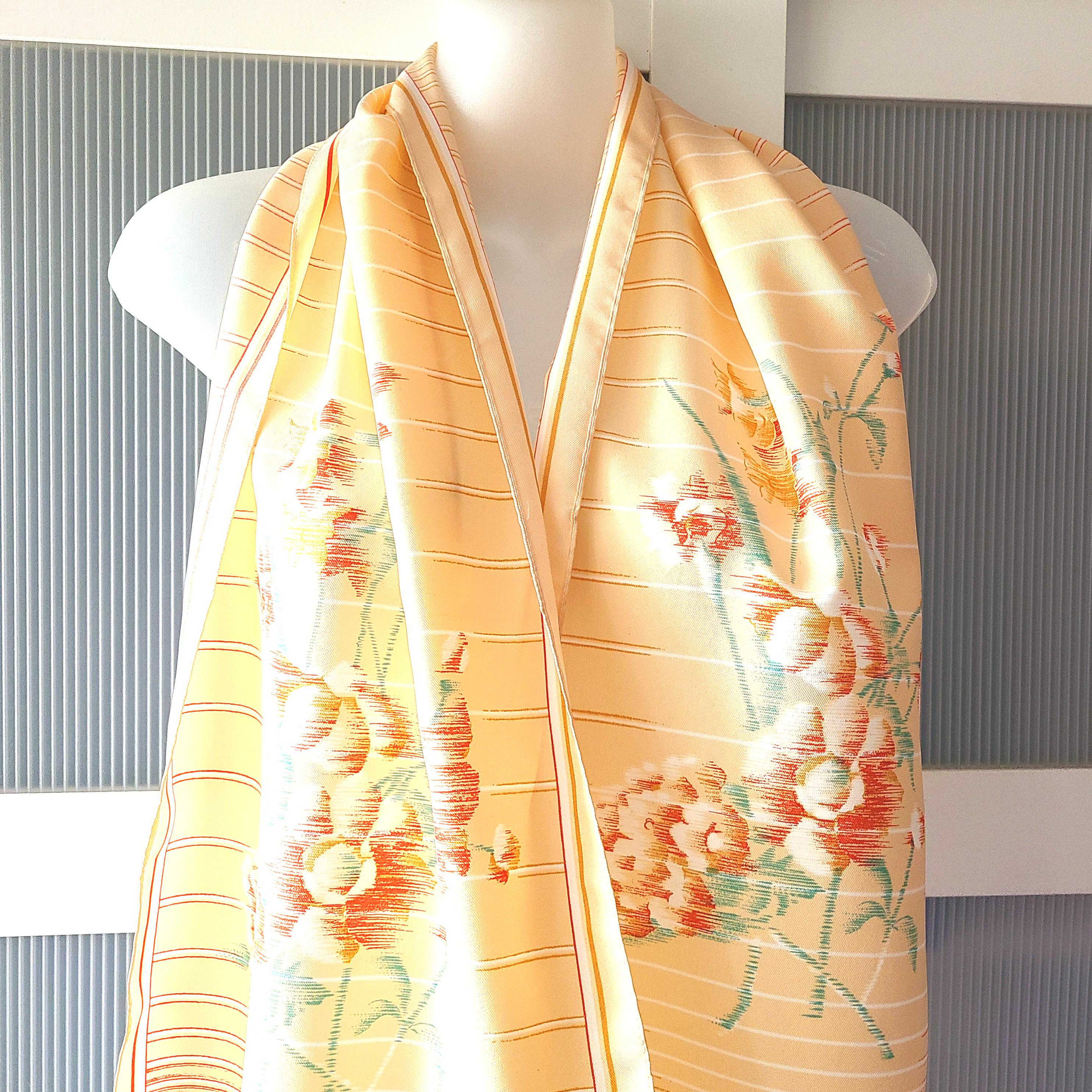 Foulard En Soie Très Fine Pier Olivier Tons Orangés - Occasion Bon état