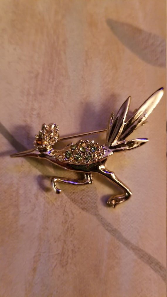 Vintage Gold and Peridot Roadrunner Brooch