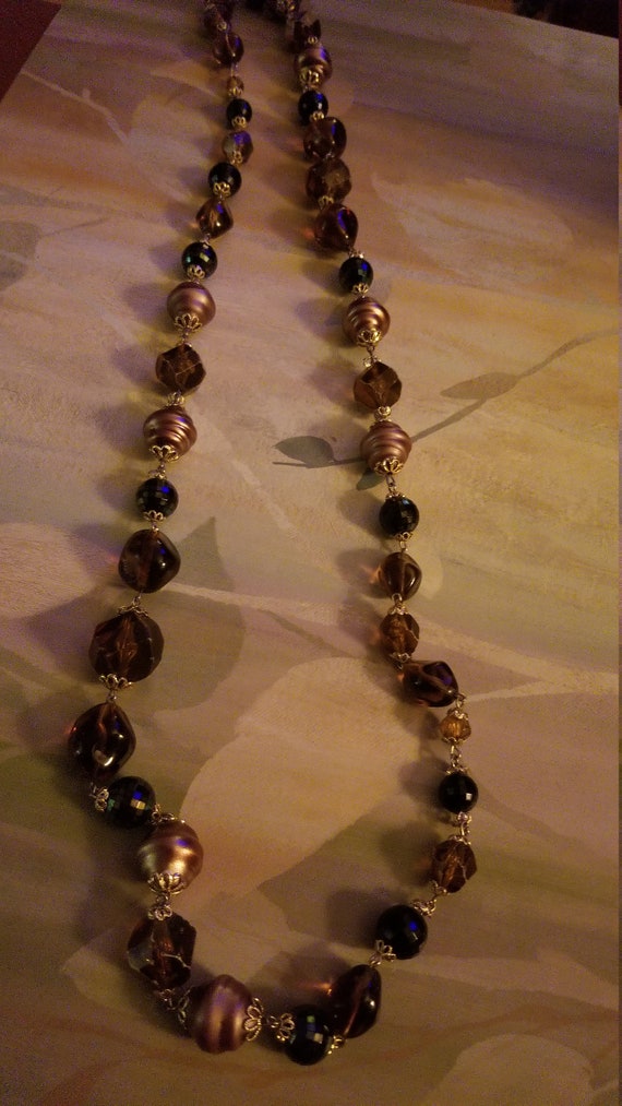 Vintage Brown Beaded Necklace with Gold Accents - image 3