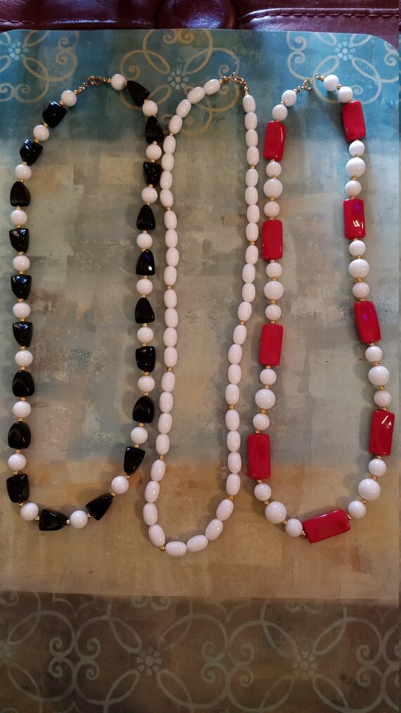 Vintage Set of 3 Beaded Necklace - image 2