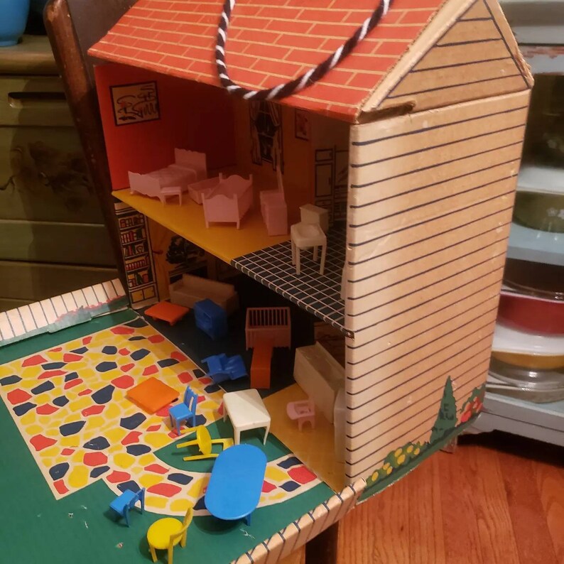 Vintage Louis Marx Cardboard Dollhouse With Plastic Furniture Etsy Vintage Louis Marx Cardboard Dollhouse With Plastic Furniture Etsy