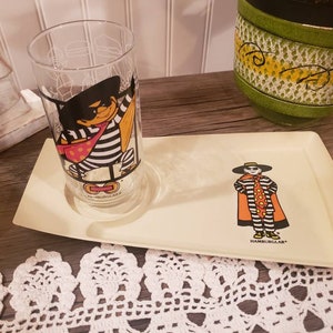 Vintage 1970s McDonald&#39;s Hamburglar collectible character Snack Tray and Glass set