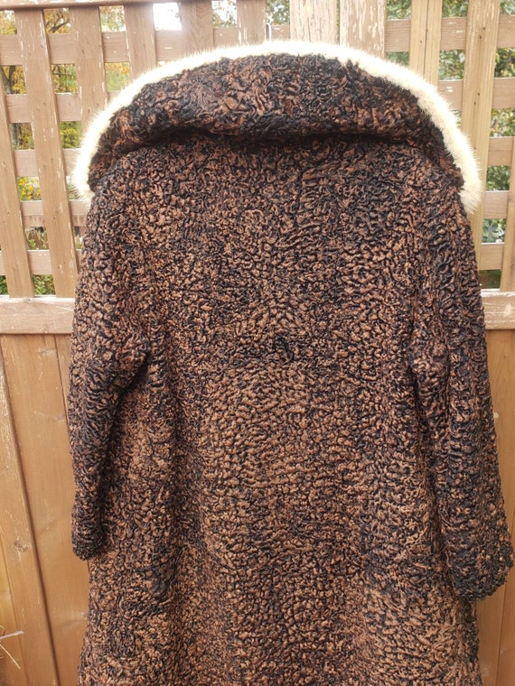 Vintage 1960's woman's curly lambswool brown blac… - image 10