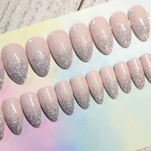 Silver Holographic Glitter Ombre Press On Nails. Fake|False|Faux nails. New Year Party, Bling nails, Glitter Ombre|Gradient nails. Pink nail