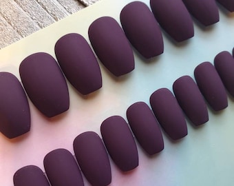 Dark Plum press on nails, fake nails, false nails, faux nails. Dark purple nails, purple nails, royal purple. Matte or glossy finish.