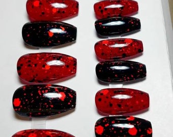 Full Set - Black and blood red speckled Press On Nails • Handmade Reusable Fake Nails • Halloween False Nails • Goth • Stiletto Nails