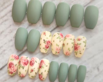Full Set-Sage Green Press On Nails with Pink Vintage Roses • Handmade Reusable Fake Nails • Wedding Nails • Spring Floral Short Square Nails