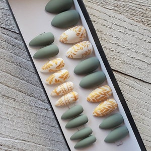 Sage green fake nails with gold leaves. Fakefalsefaux nails, press on nails. Fall nails, boho style, minimalist. Matte or glossy finish. image 1