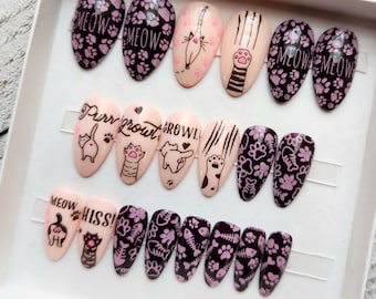 Cats fake nails, press on nails, false nails, faux nails. Cat lovers, silly cats, crazy cats, funny cats. Glossy or matte finish.