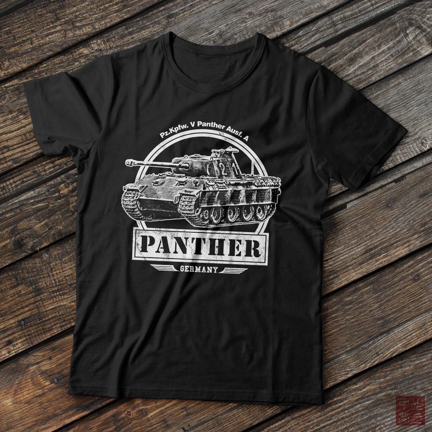 Panther WW2 German Tank T-shirt - Etsy 