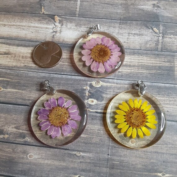 1.25in Dried Flower Resins Charm Floral Pendant for DIY Etsy