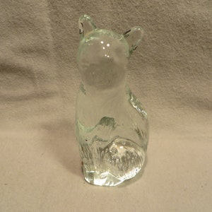 Vintage Mid Century Modern Controlled Bubble Clear Glass Cat Figural Paperweight