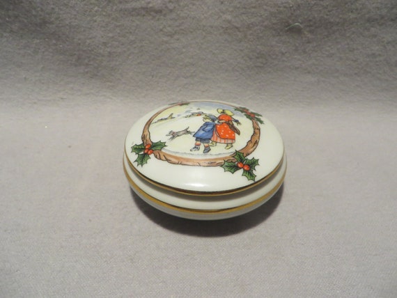 Vintage Limoges Castel Trinket Box: French Porcelain Christmas