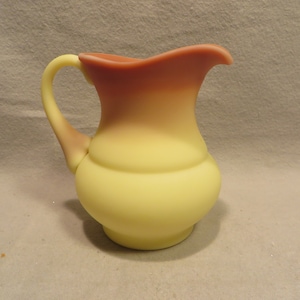 Vintage Fenton Art Glass Burmese Peachblow Small Pitcher/Creamer