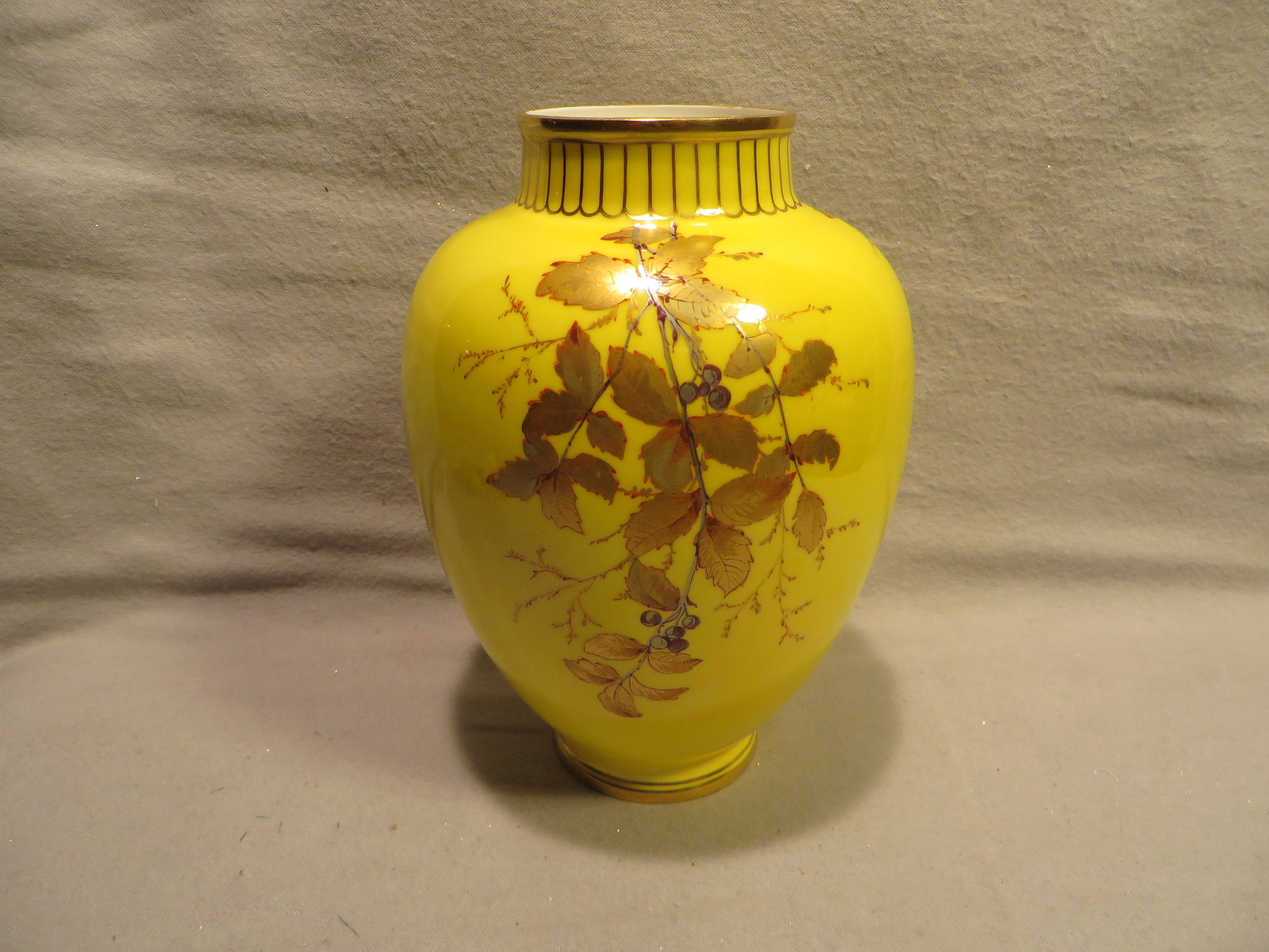 Antique Royal Crown Derby Yellow Gilt Vase: 1886 Urn, 7