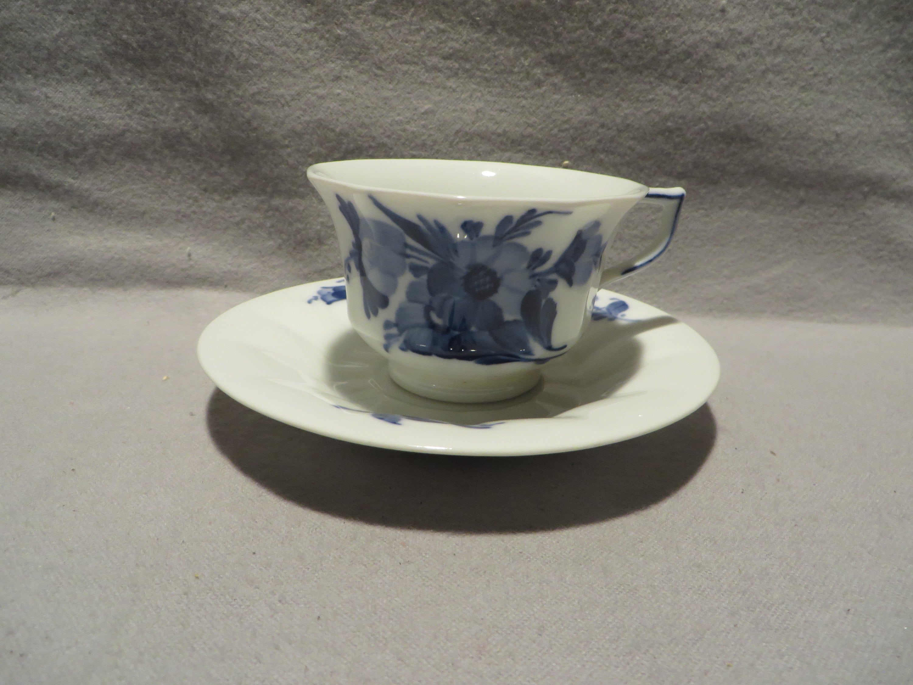 KAD ringen - Danish Porcelain Blue Flower braided Tableware * 8050-10 Milch  Pitcher 16 cm / 1 - Danish Porcelain Blue Flower braided Tableware *  8050-10 Milch Pitcher 16 cm / 1