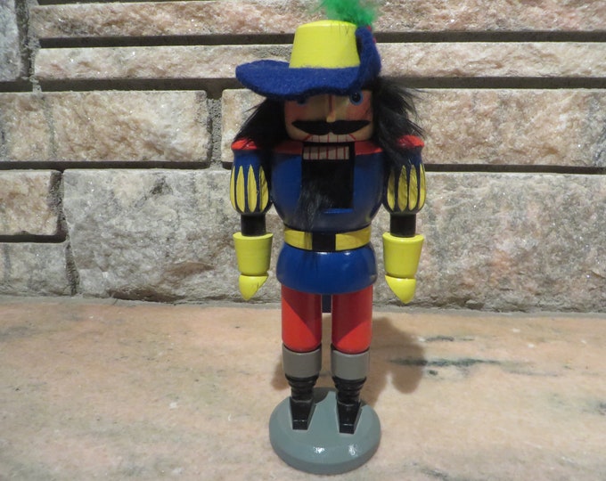 Vintage German Democratic Republic Erzgebirge Wood Nutcracker musketeer
