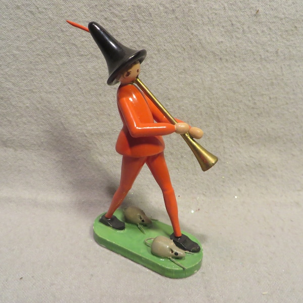 Vintage Wendt & Kuhn GDR "Original Erzgebirge" Wood Figurine - The Pied Piper