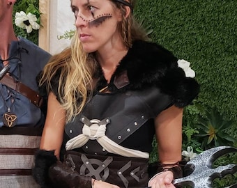 Leather Viking Warrior Costume: Faux Fur LARP Outfit