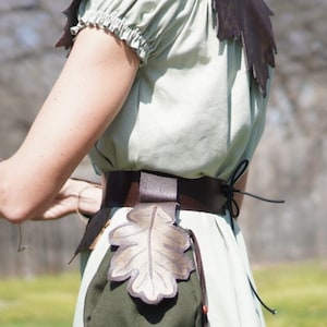 Leather Oak Leaf Pouch: Renaissance Faire Belt Bag