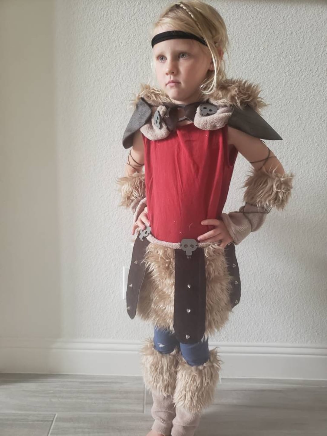 Cosplay Viking, Costume de fille, Costume de fille Viking, Guerrier viking,  Fille guerrière viking, Costume de fille Halloween, Fille Viking, Costume