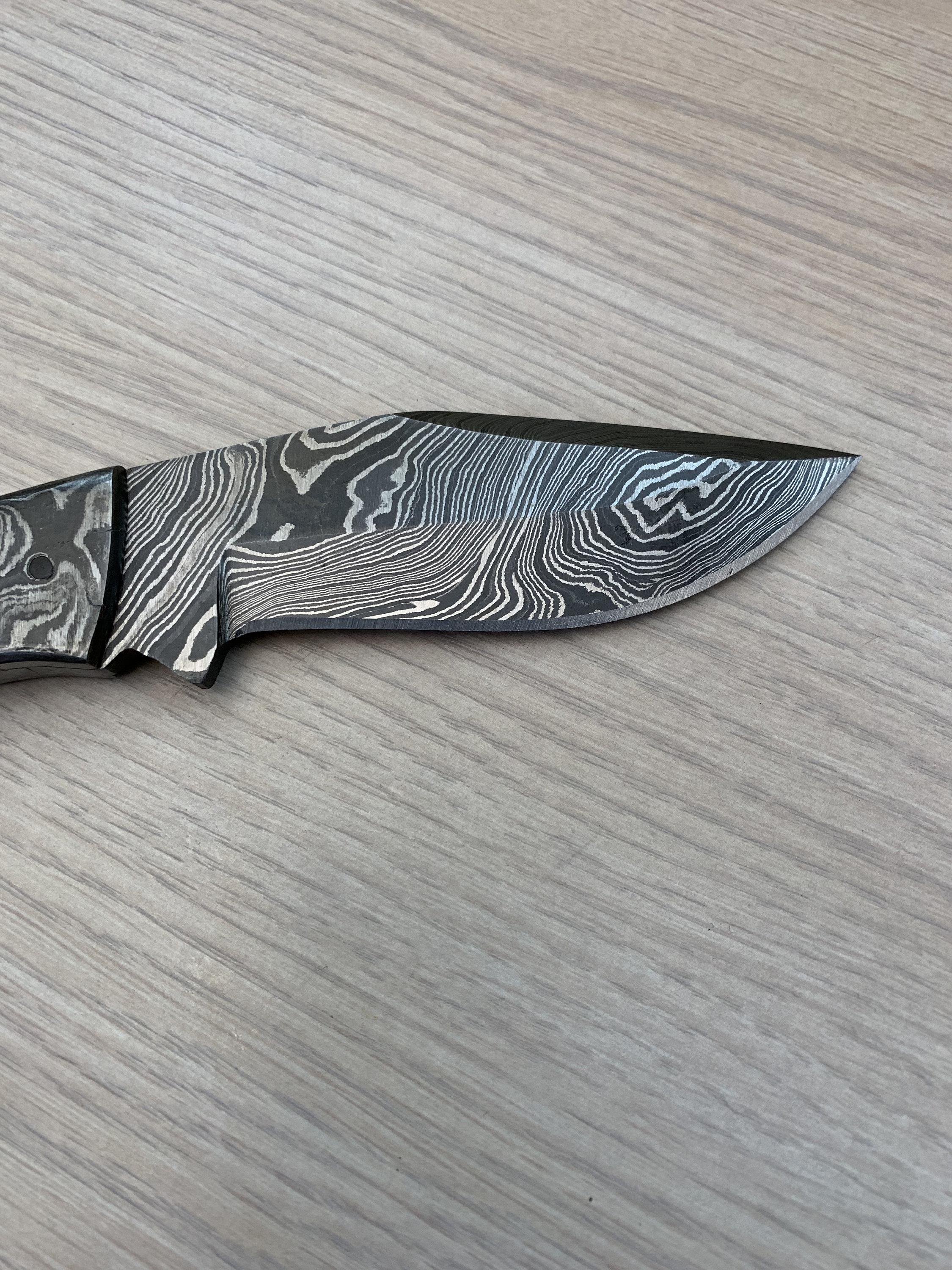 Serrated Spline 9 100% Hand Made Damascus Steel fixed ...