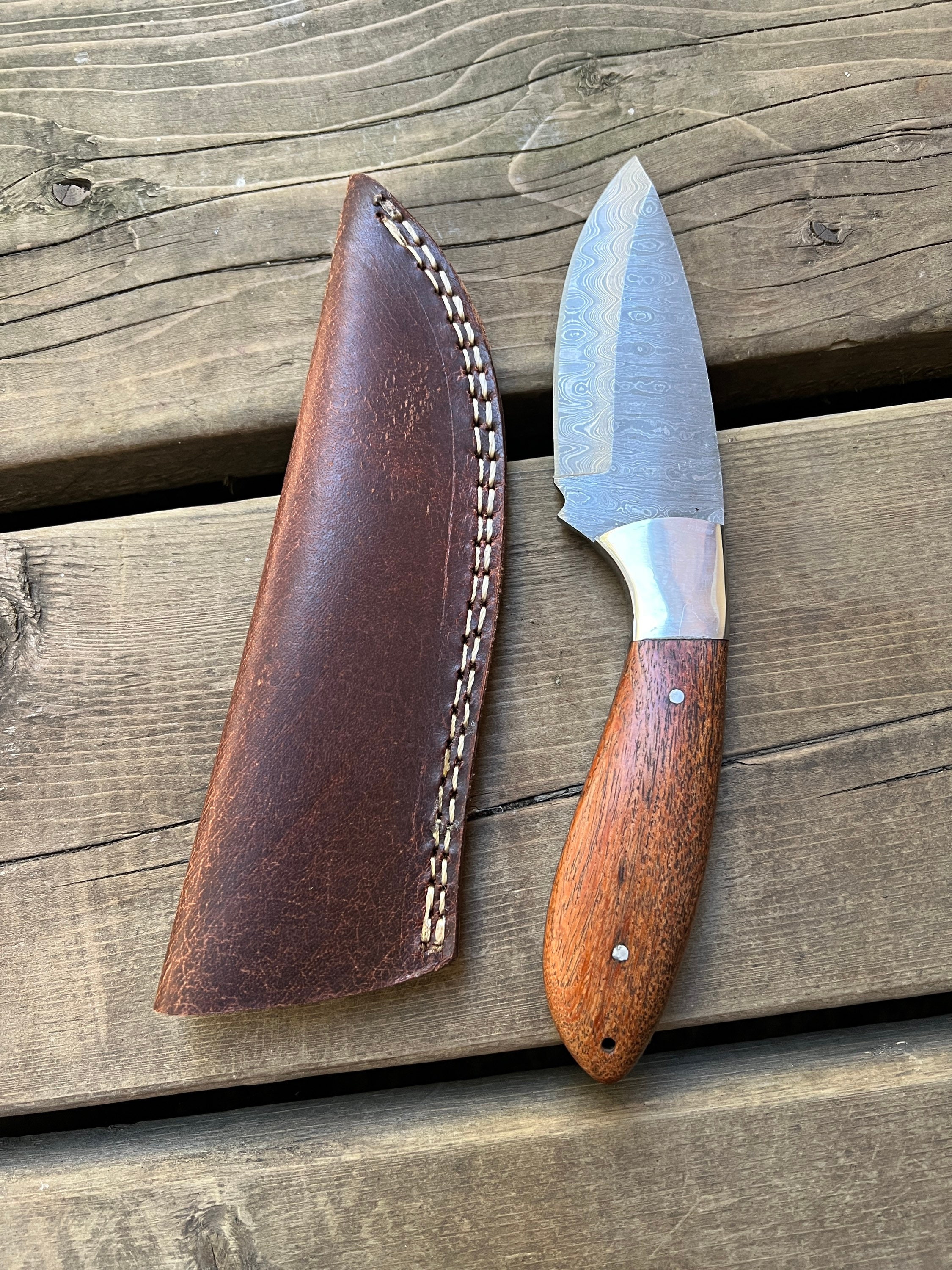 9 Damascus Steel Handmade fixed blade Hunting Camping And Fishing